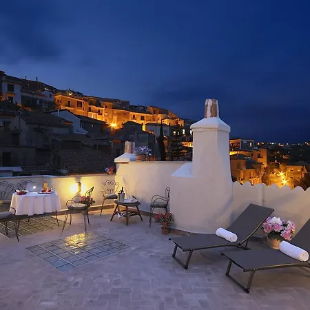 Residenza Matarazzo E Le Sue Soffitte アパート カステッラバーテ